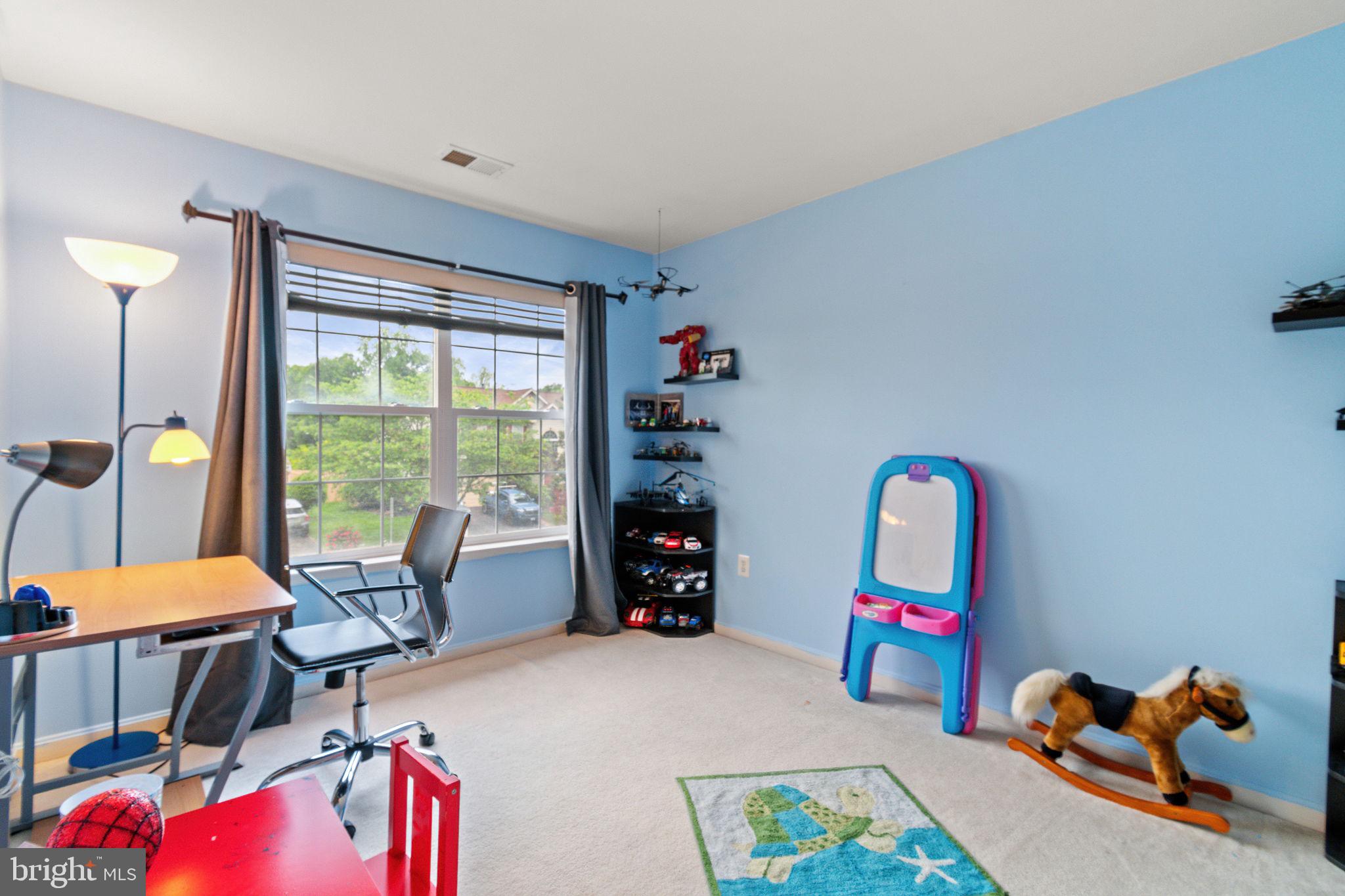 BLOOMS CROSSING - Residential Lease