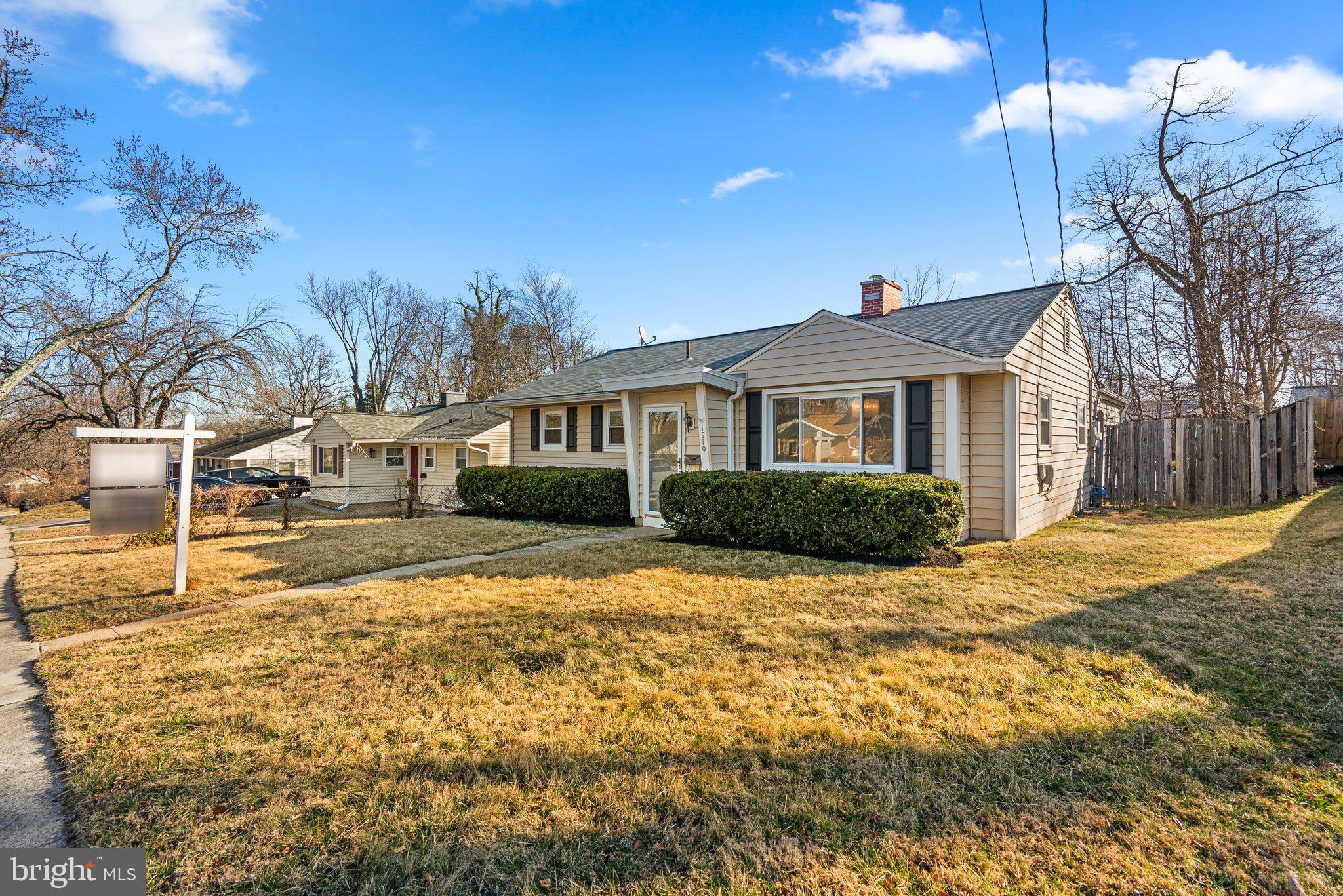 ROCKLAND - Residential