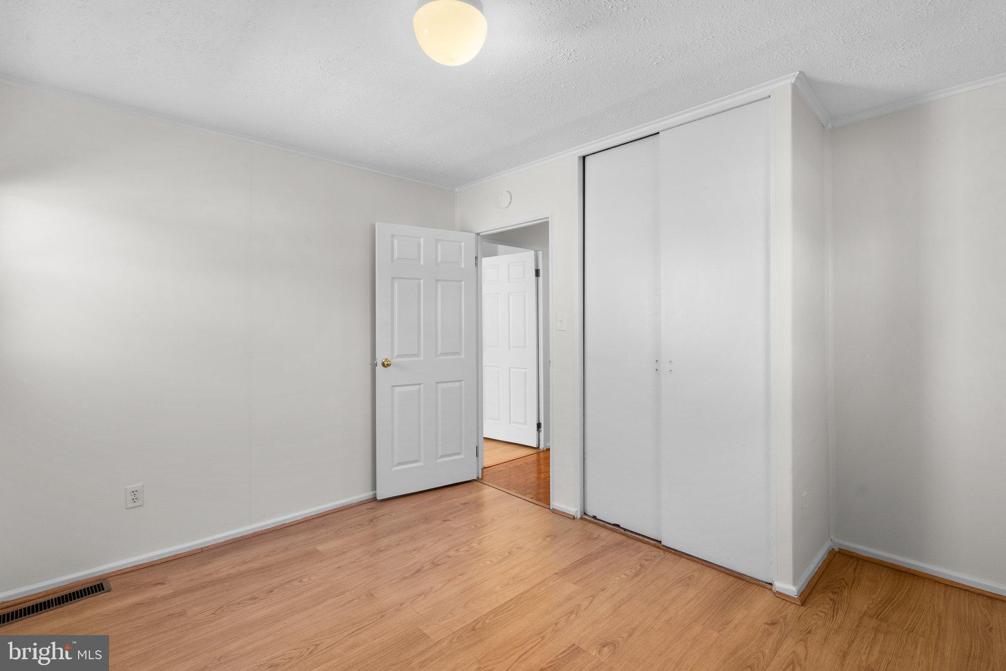 ROCKLAND - Residential