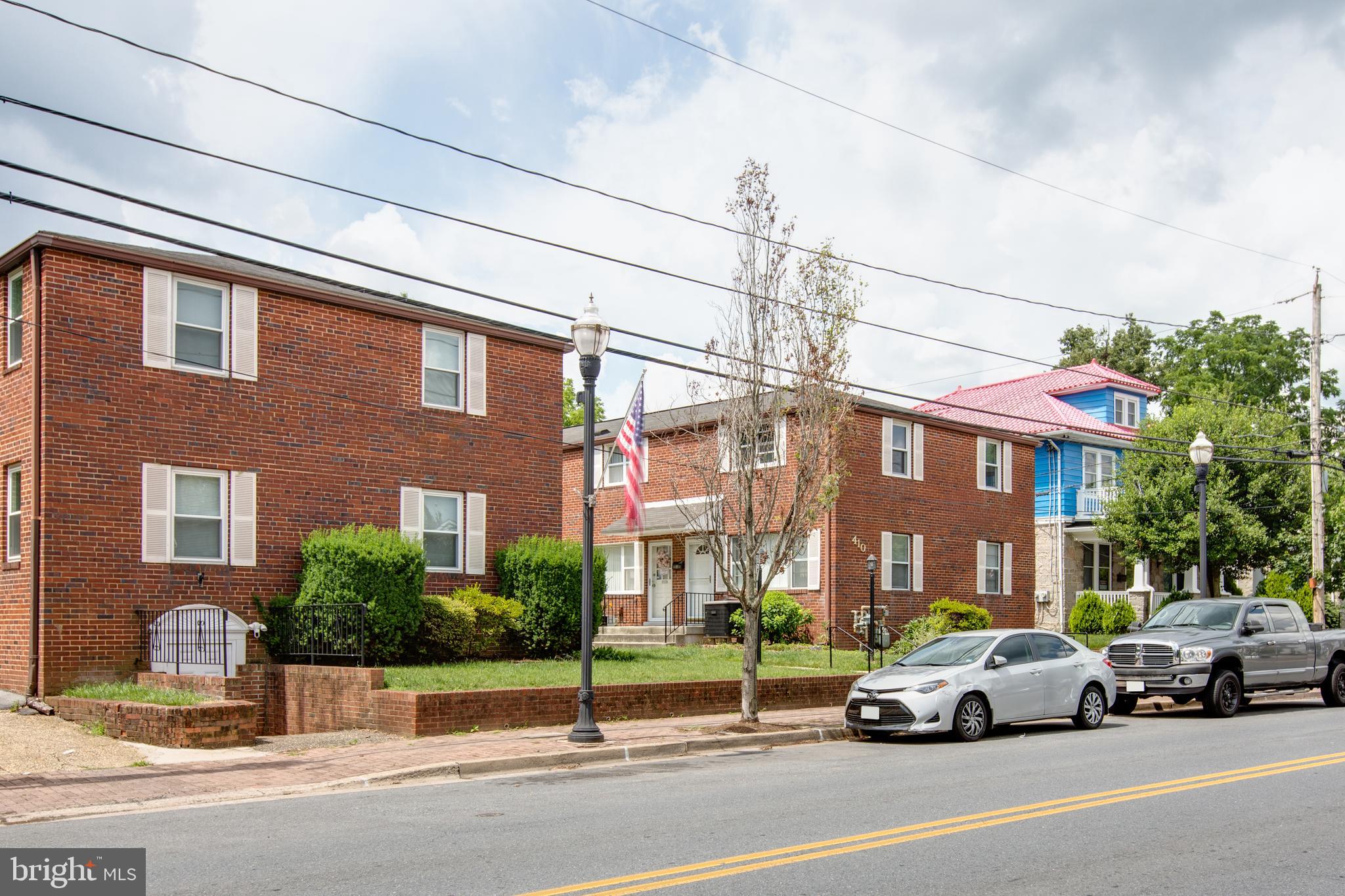 PARKVIEW COURT - Residential Lease