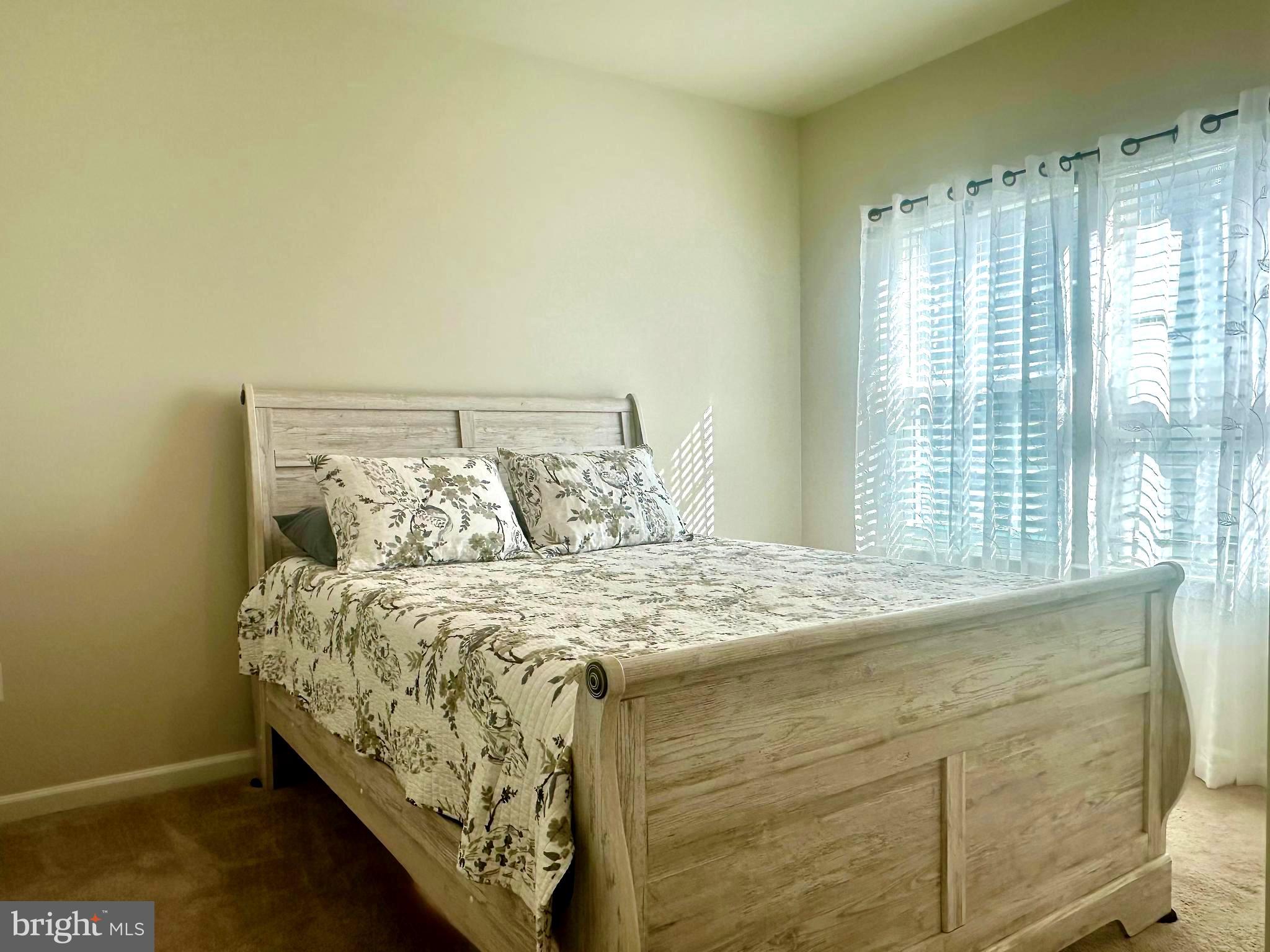 LEE'S PARKE - Residential