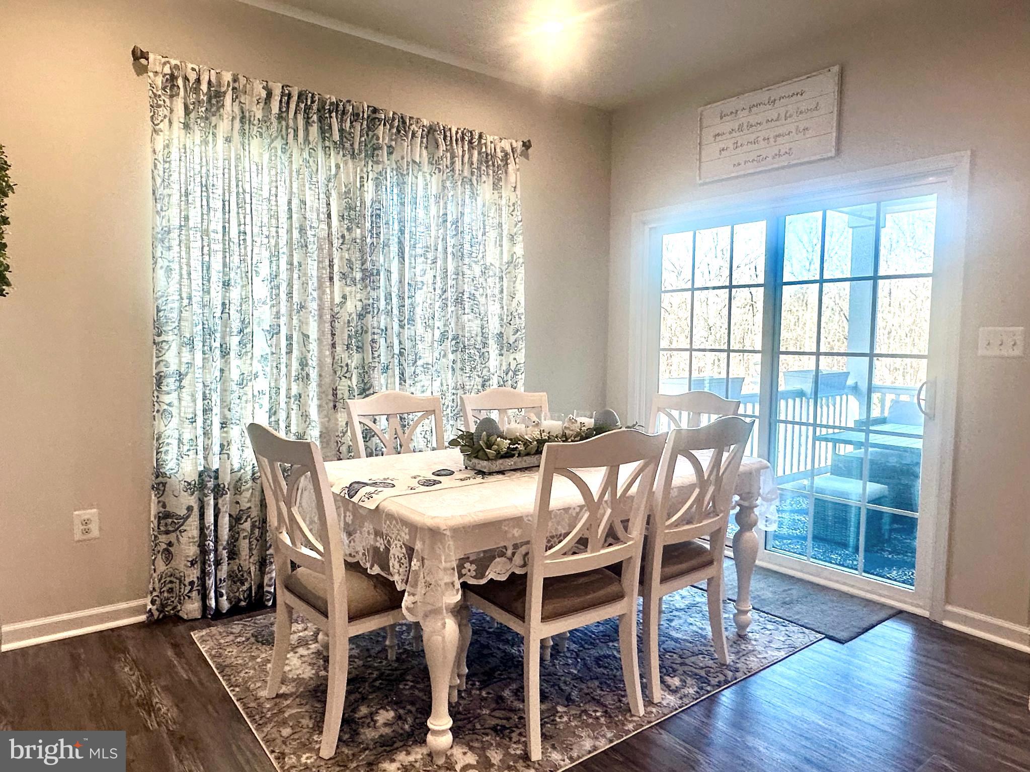 LEE'S PARKE - Residential