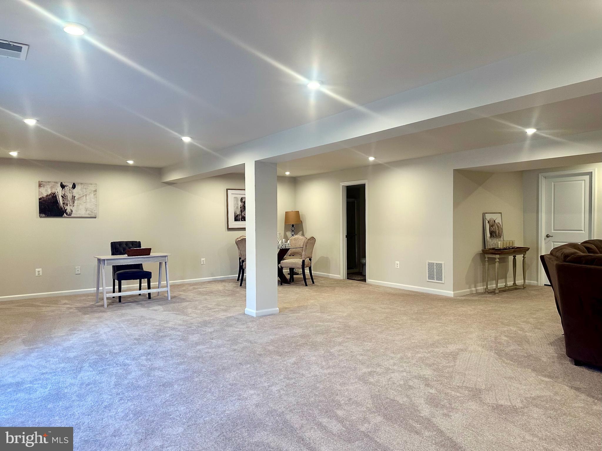 LEE'S PARKE - Residential