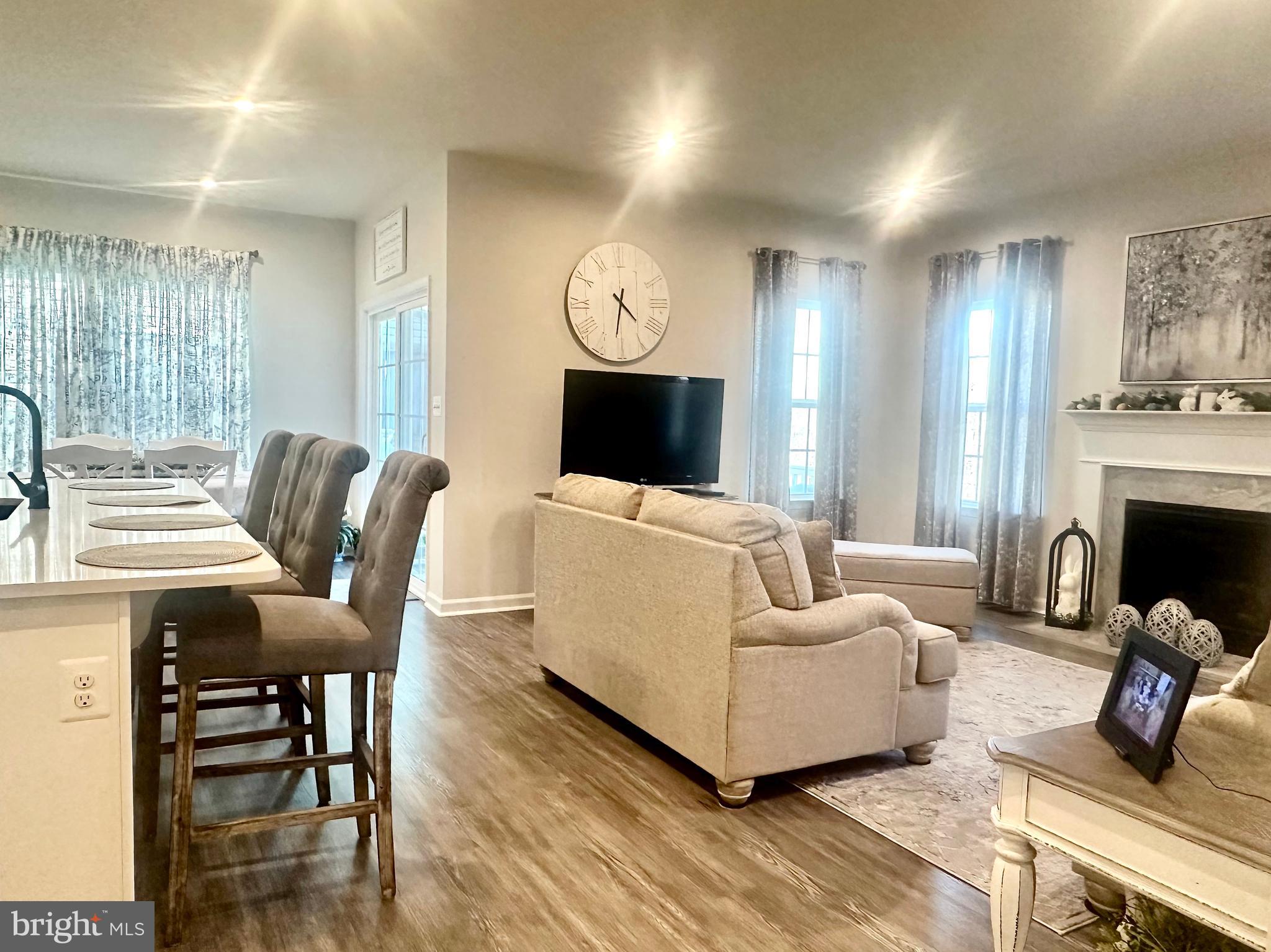 LEE'S PARKE - Residential