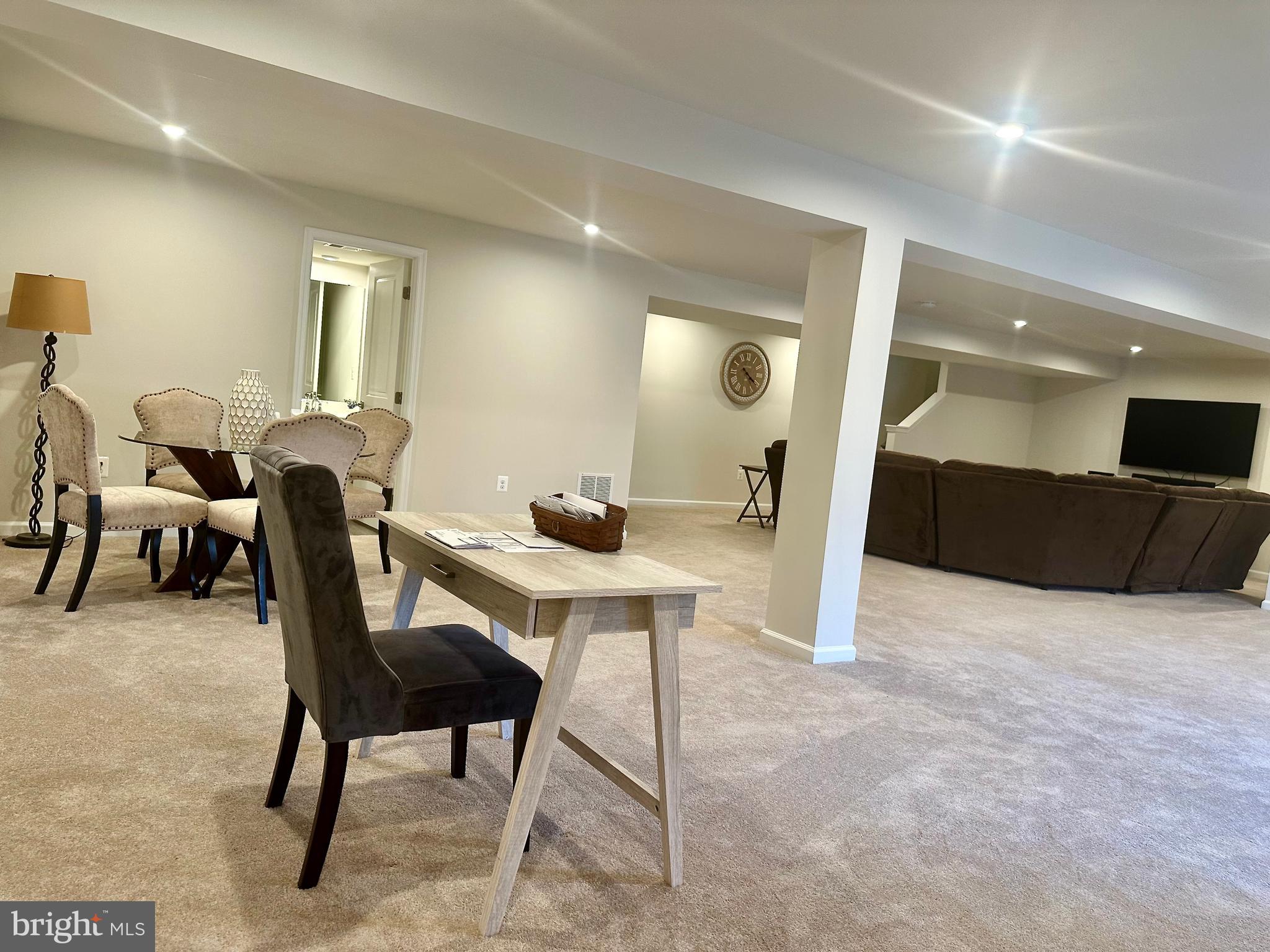 LEE'S PARKE - Residential