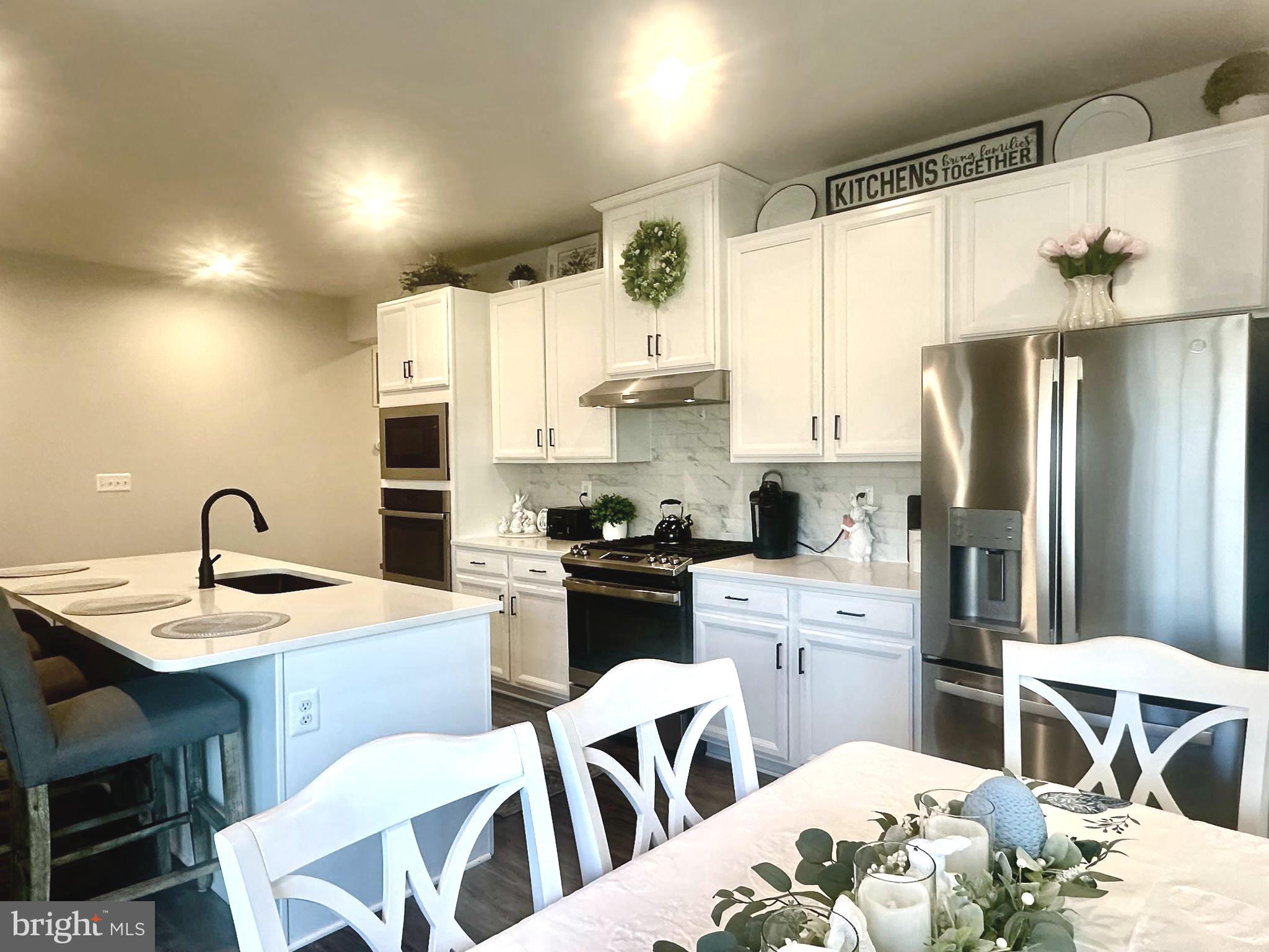 LEE'S PARKE - Residential