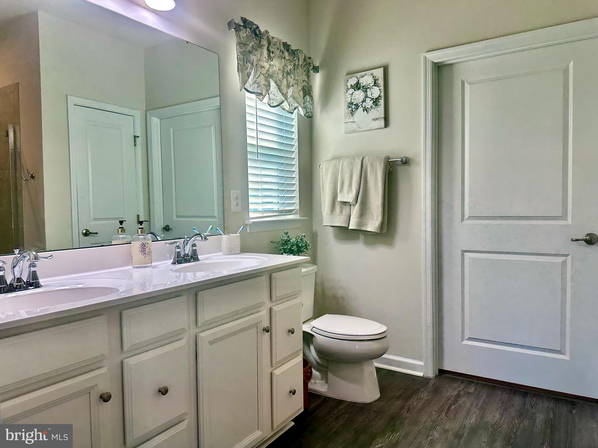 LEE'S PARKE - Residential