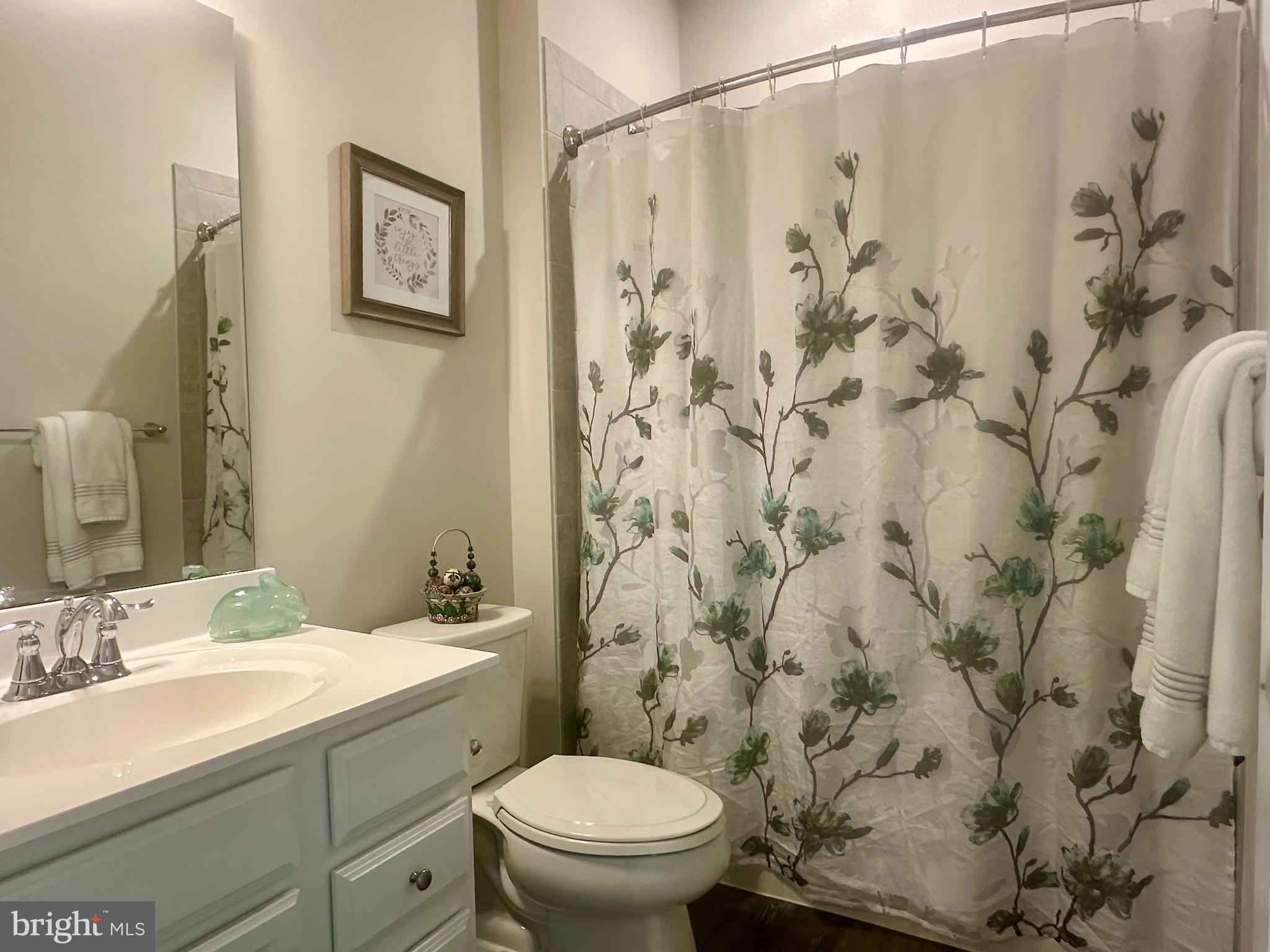 LEE'S PARKE - Residential