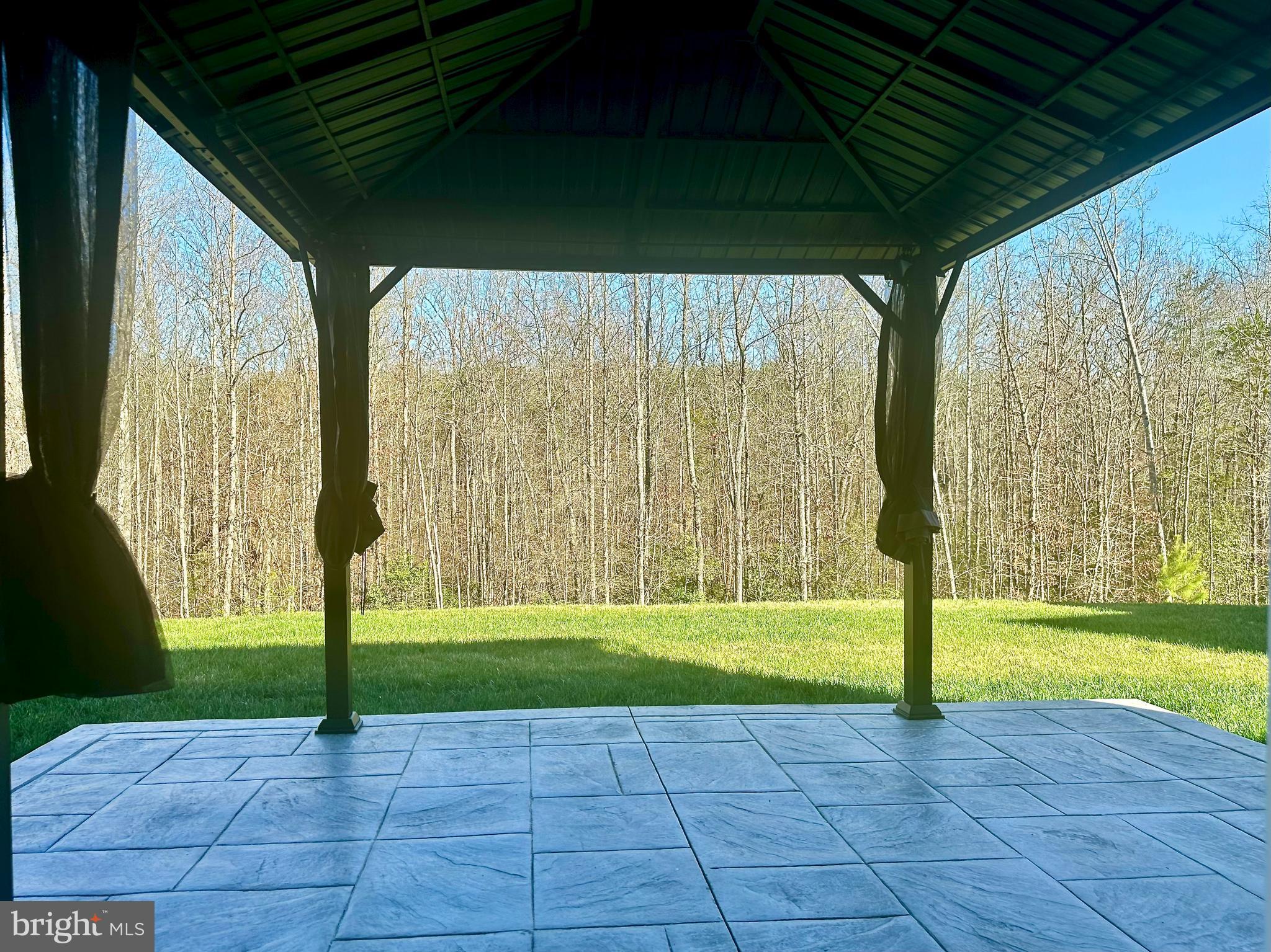 LEE'S PARKE - Residential