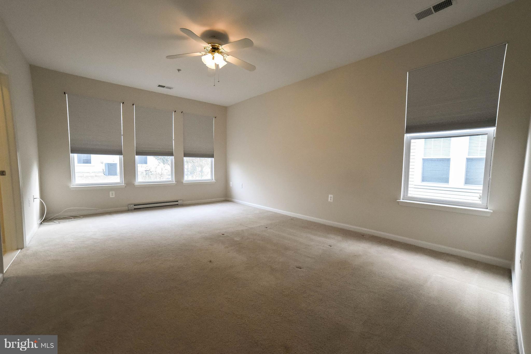 CENTRAL PARKE COLONIAL CHARLES - Residential