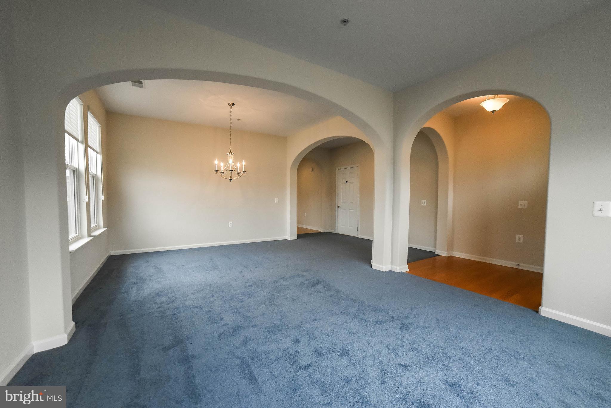 CENTRAL PARKE COLONIAL CHARLES - Residential