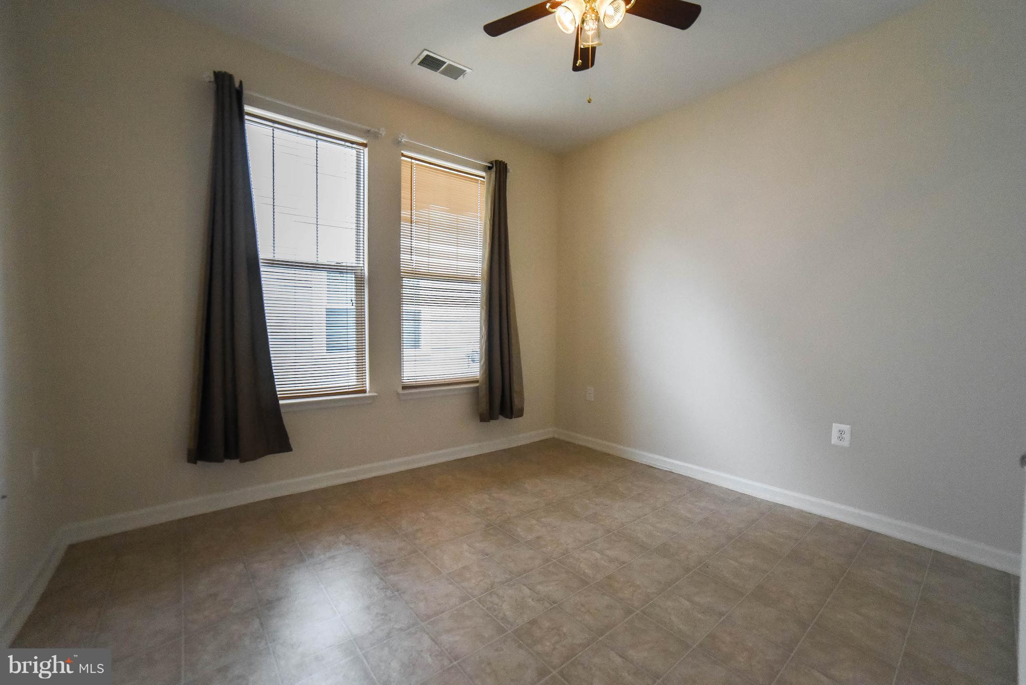 CENTRAL PARKE COLONIAL CHARLES - Residential