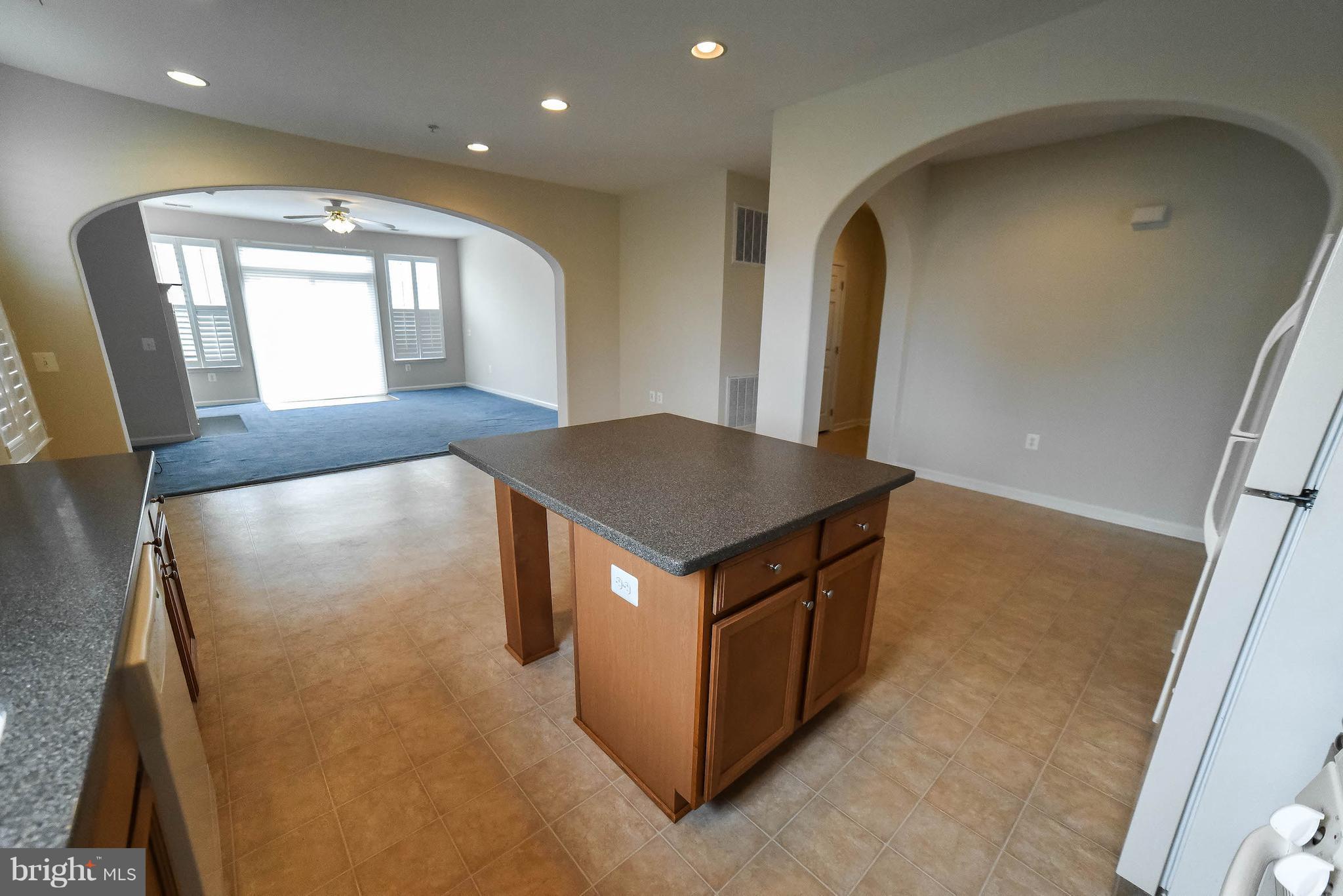 CENTRAL PARKE COLONIAL CHARLES - Residential