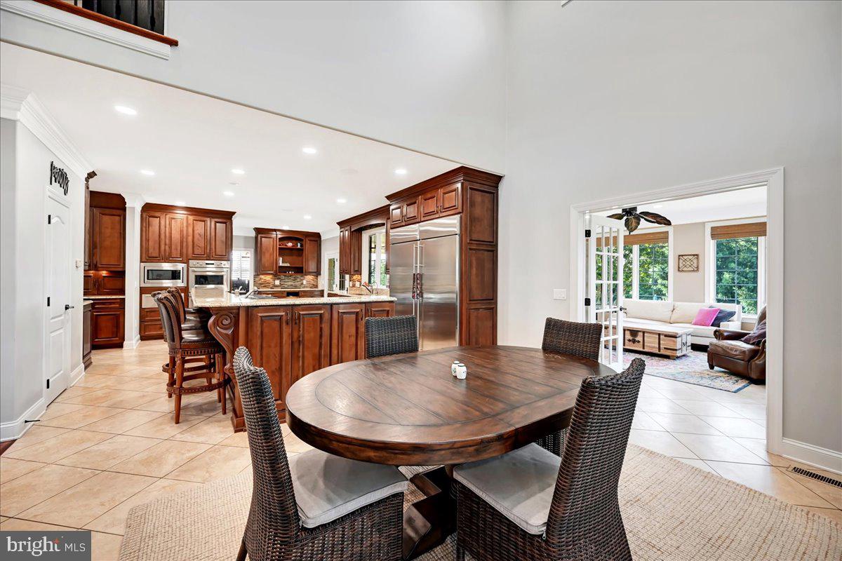 THORNHILL - Residential