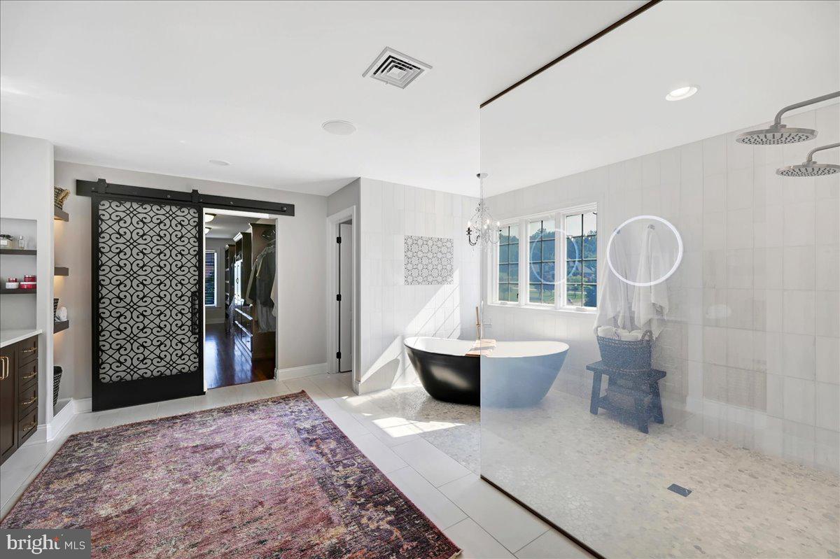 THORNHILL - Residential