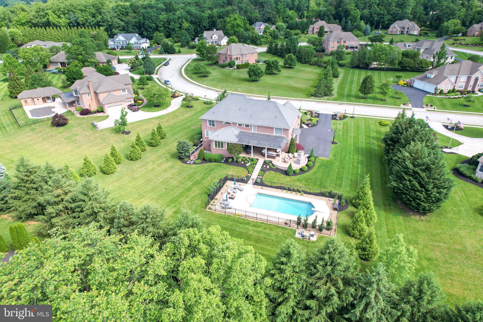 THORNHILL - Residential