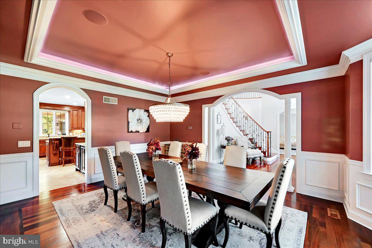 THORNHILL - Residential