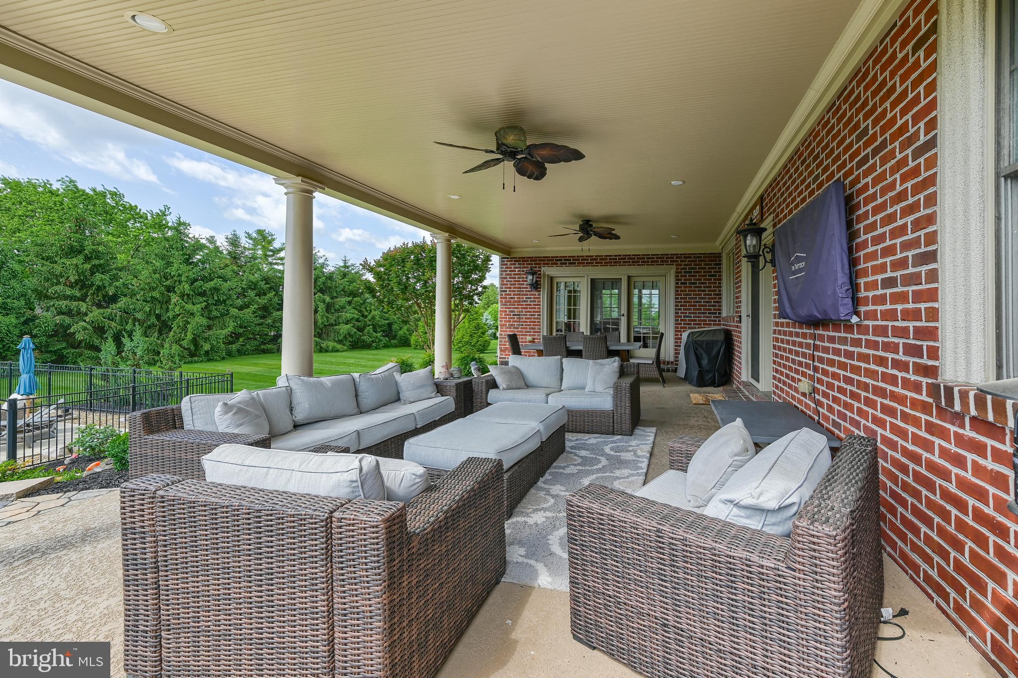 THORNHILL - Residential