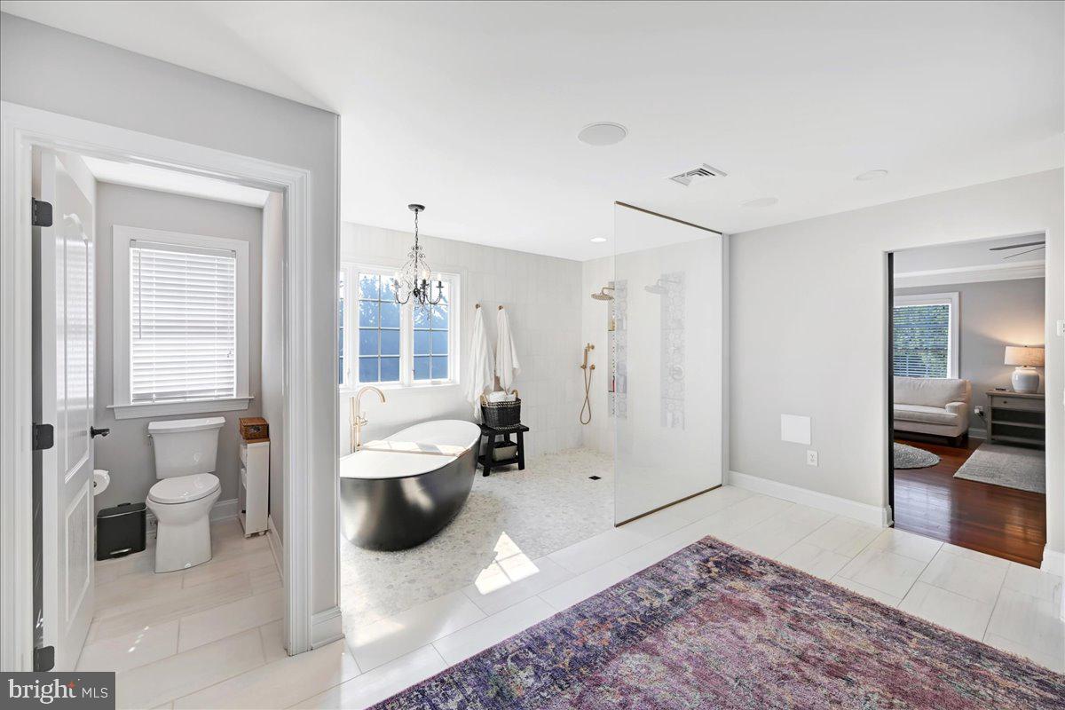 THORNHILL - Residential