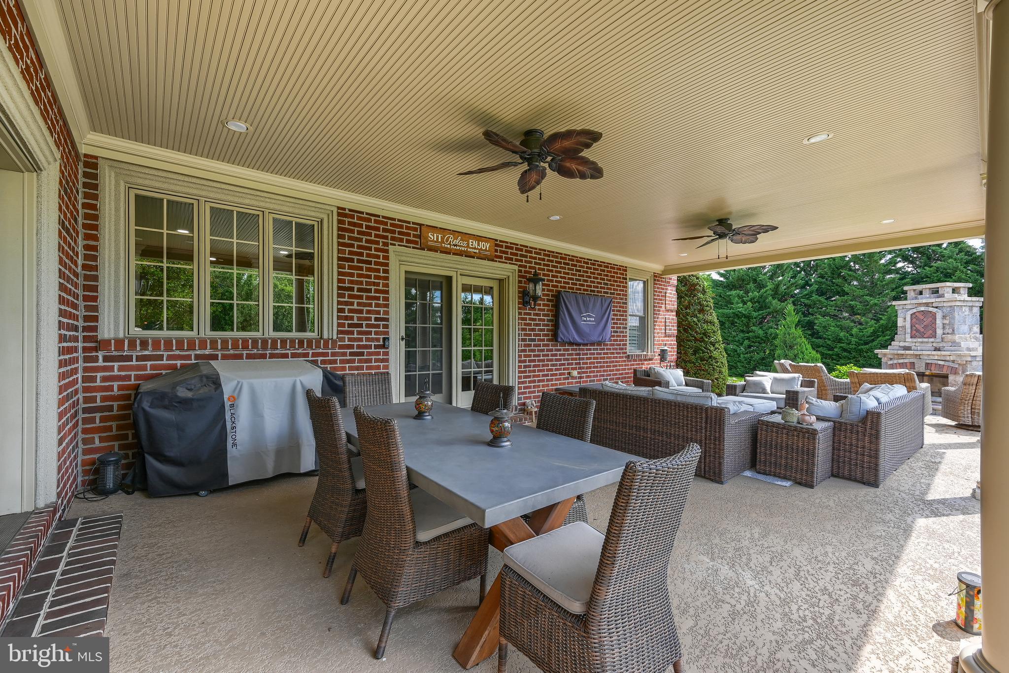 THORNHILL - Residential