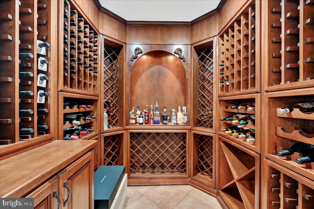 THORNHILL - Residential