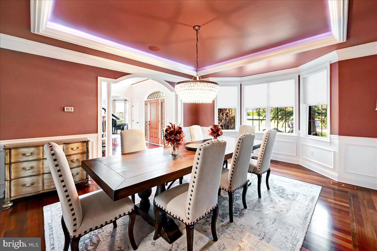 THORNHILL - Residential