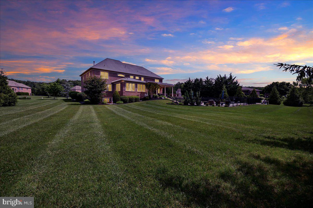 THORNHILL - Residential