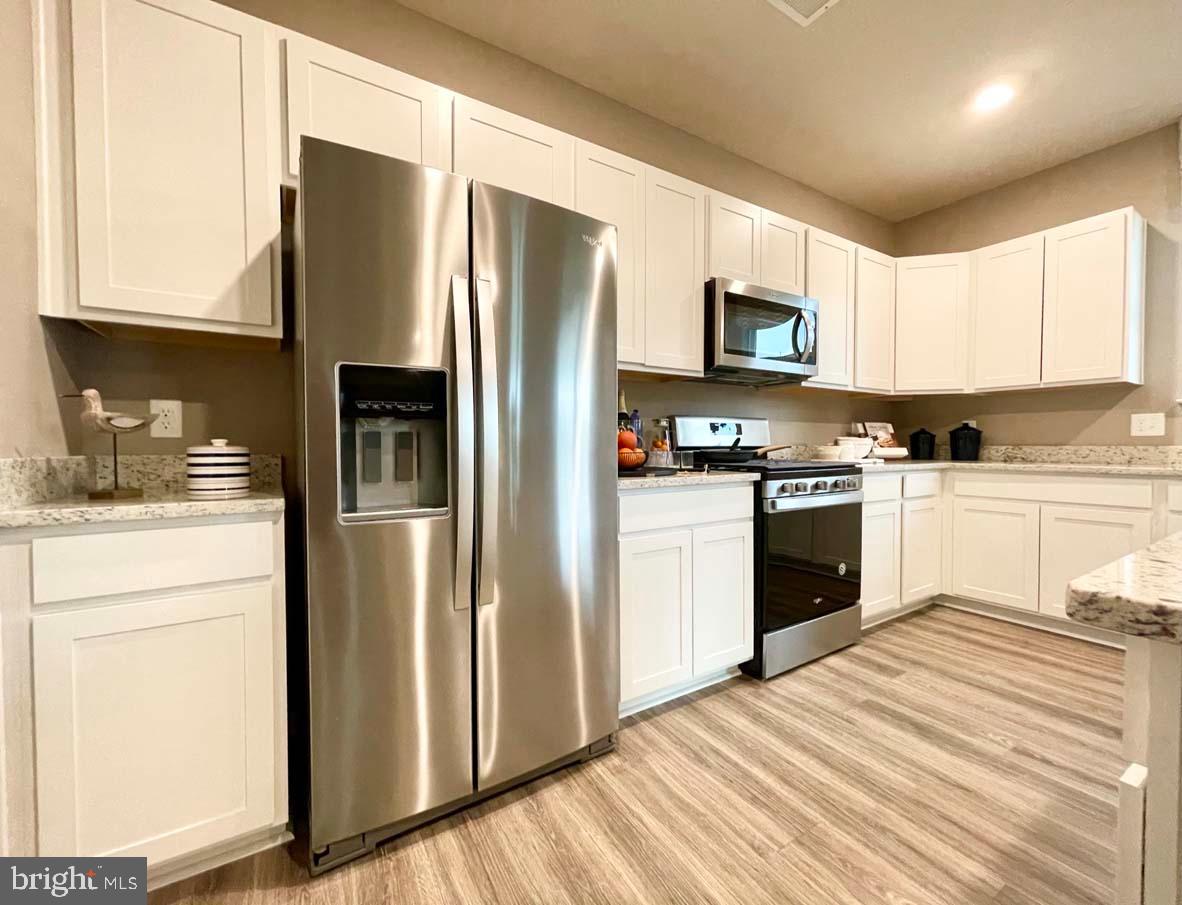 MAGNOLIA ESTATES - Residential