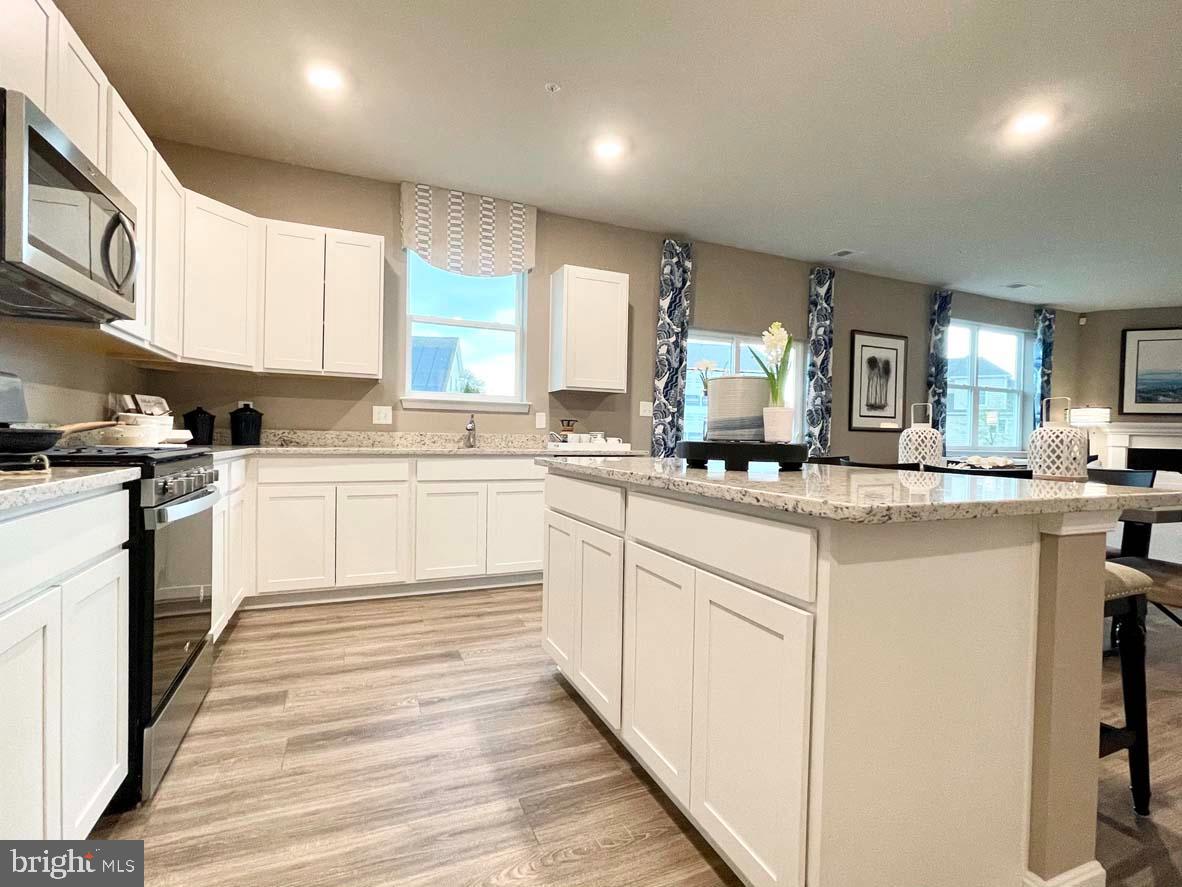 MAGNOLIA ESTATES - Residential