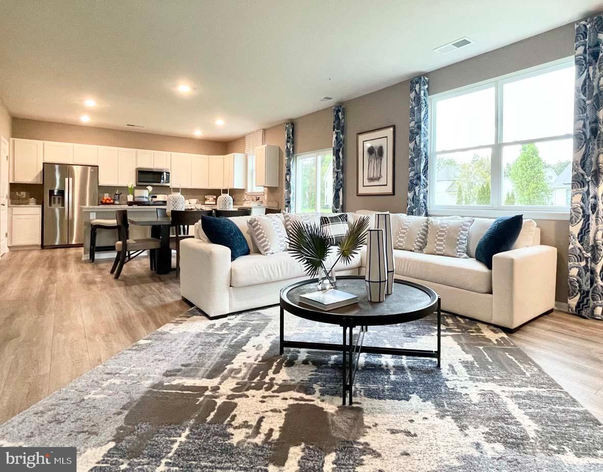 MAGNOLIA ESTATES - Residential