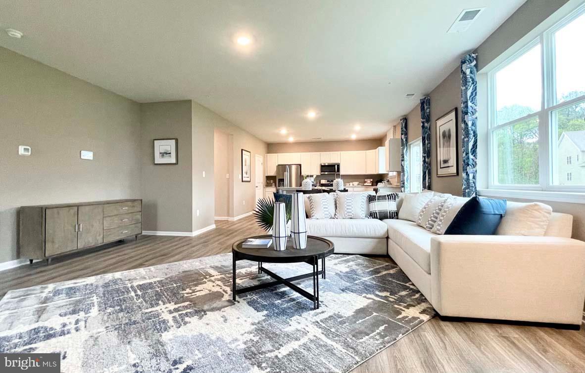 MAGNOLIA ESTATES - Residential