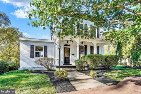 Photo of 25 W High Street, Marietta, PA 17547 (MLS # PALA2046906)