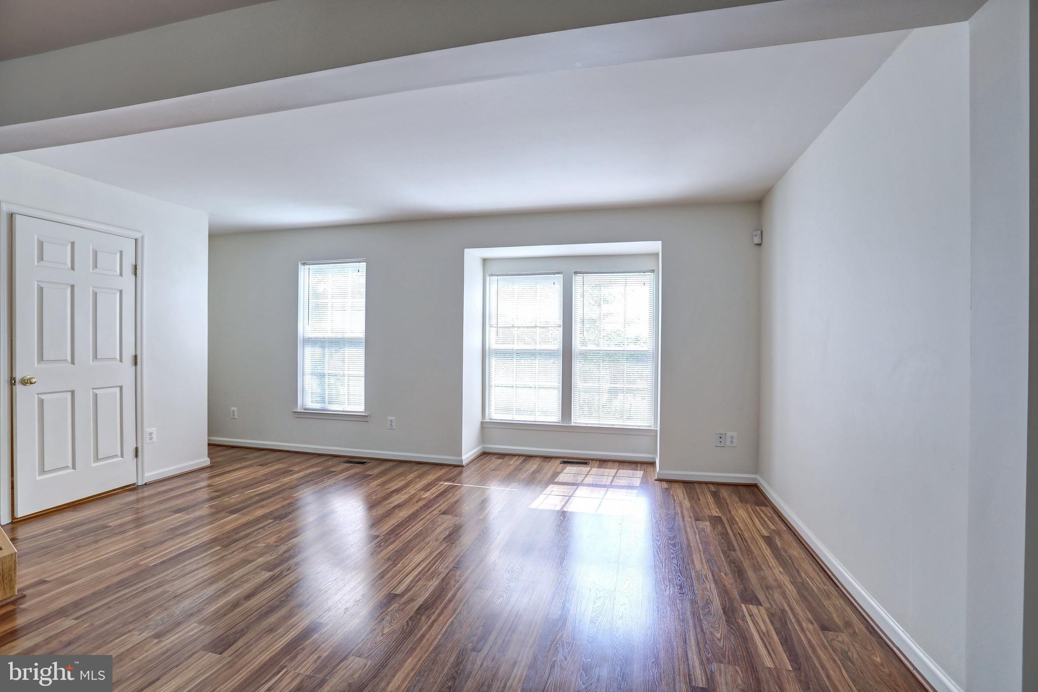 LAKELAND PLACE - Residential