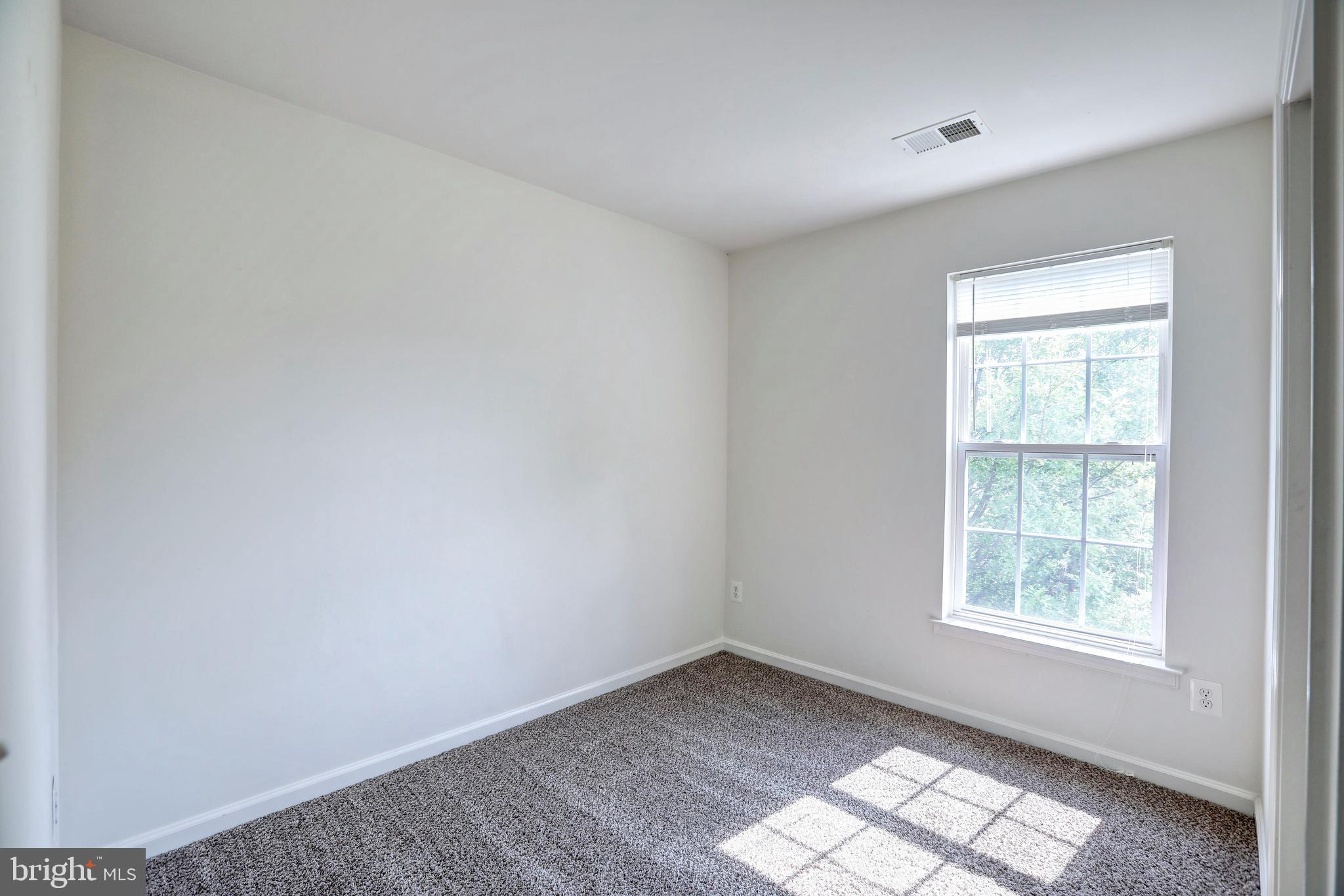 LAKELAND PLACE - Residential