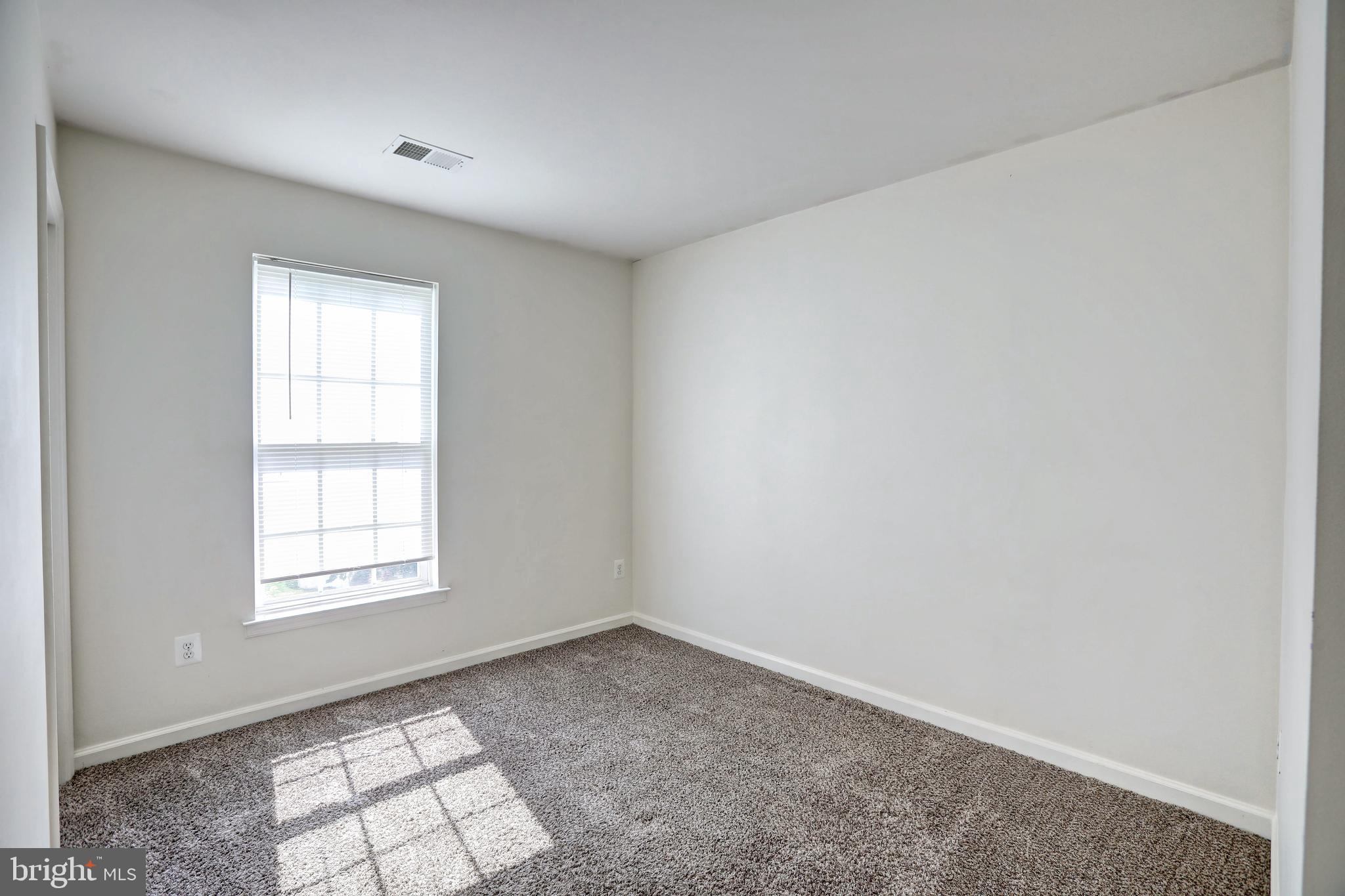 LAKELAND PLACE - Residential