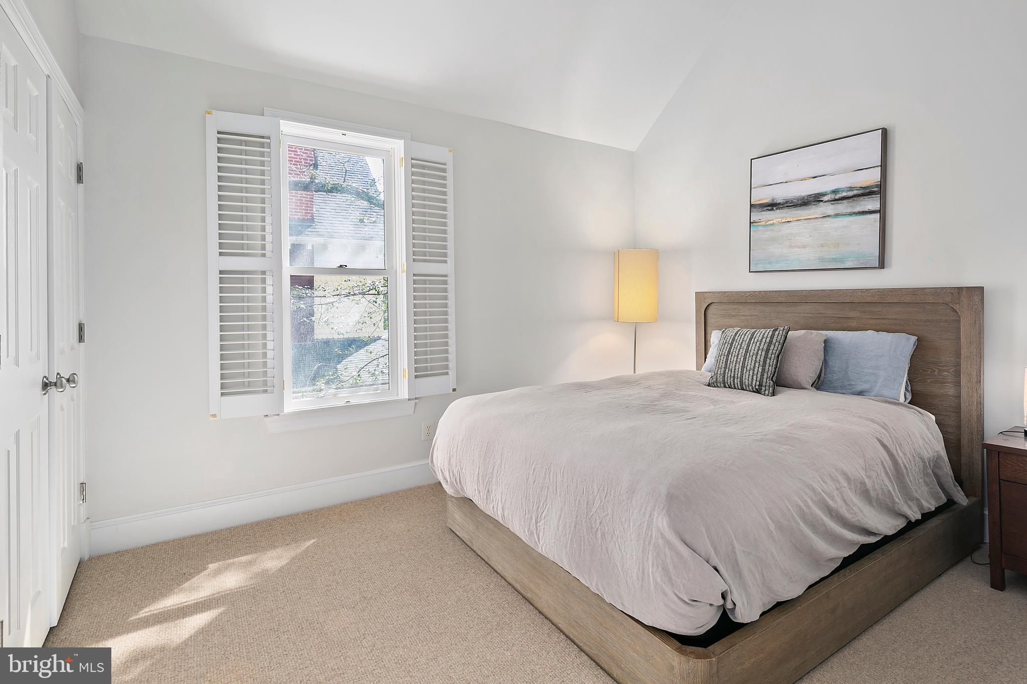 CHEVY CHASE - Residential