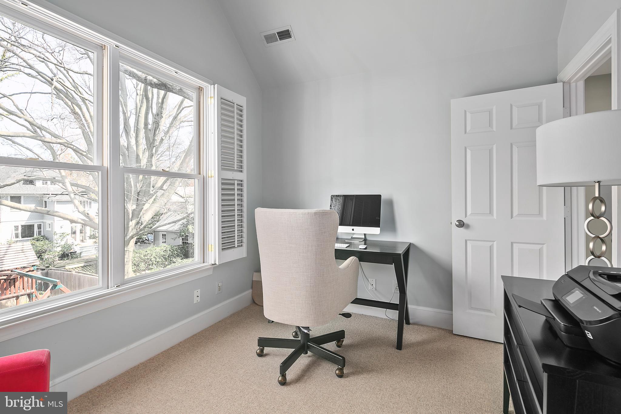 CHEVY CHASE - Residential