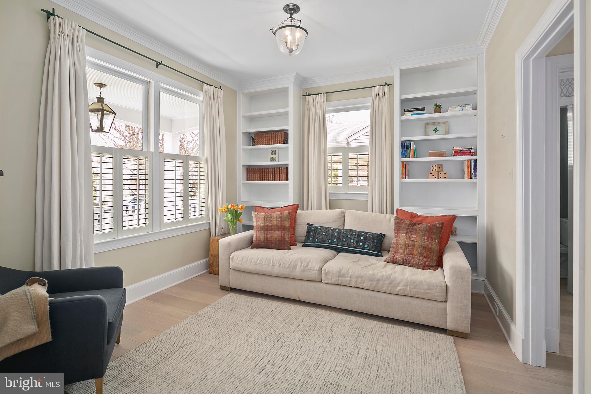 CHEVY CHASE - Residential