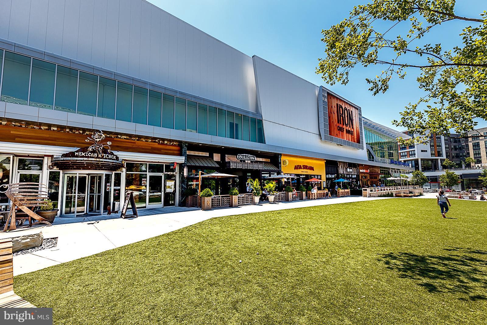 FALLS CHURCH GARDENS - Residential