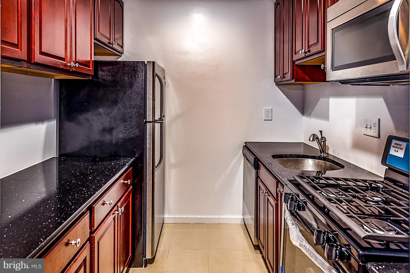 FALLS CHURCH GARDENS - Residential