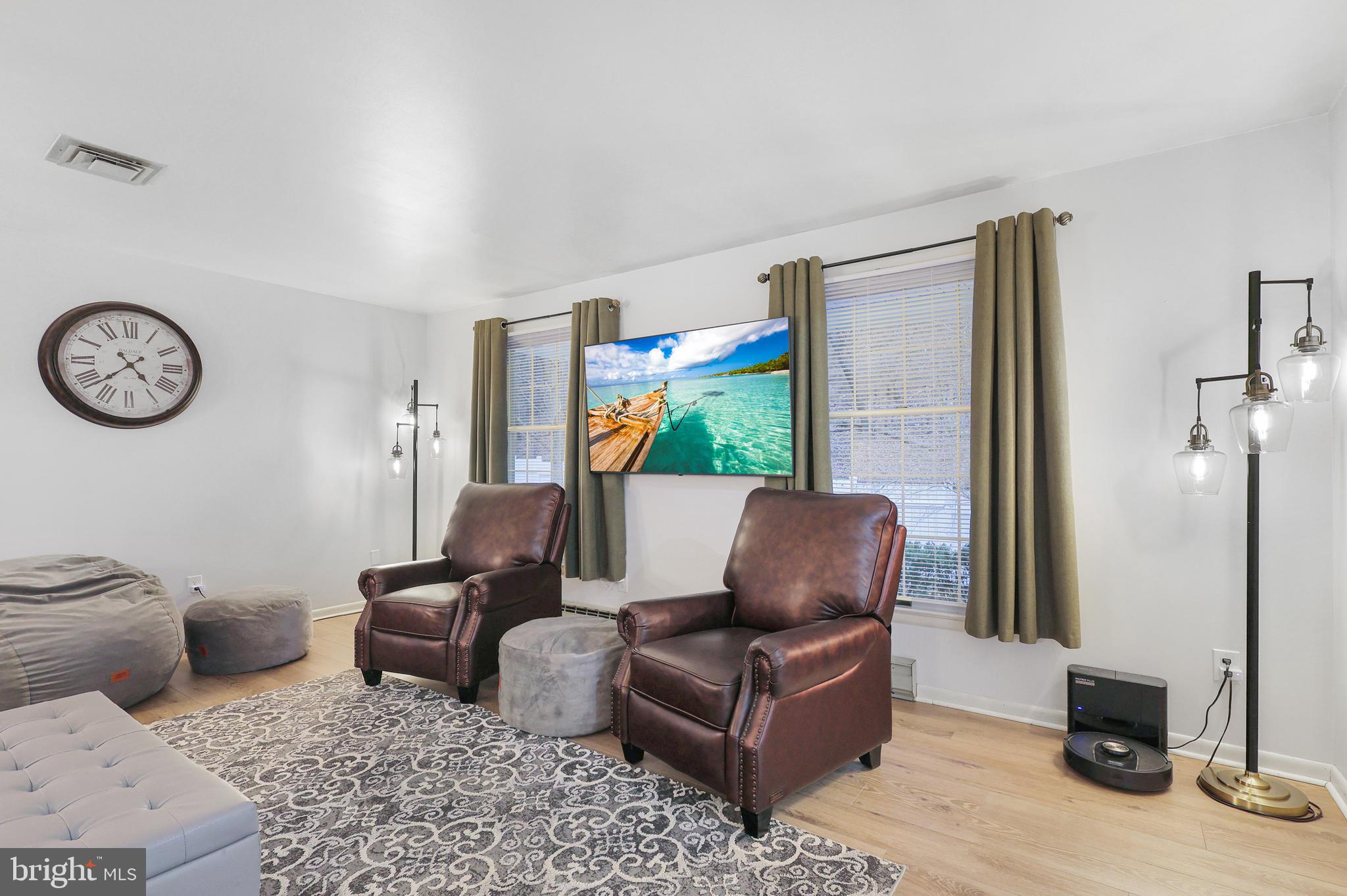 HOMEWOOD - Residential