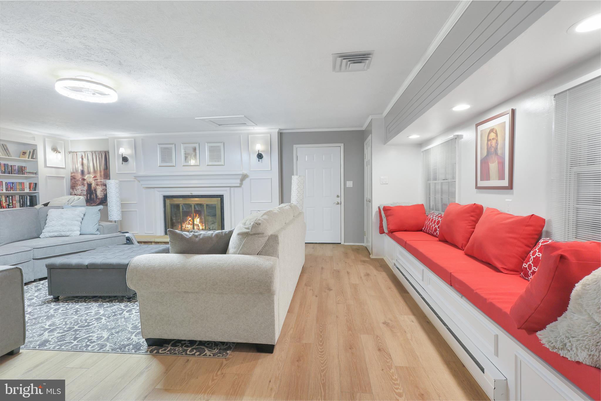 HOMEWOOD - Residential