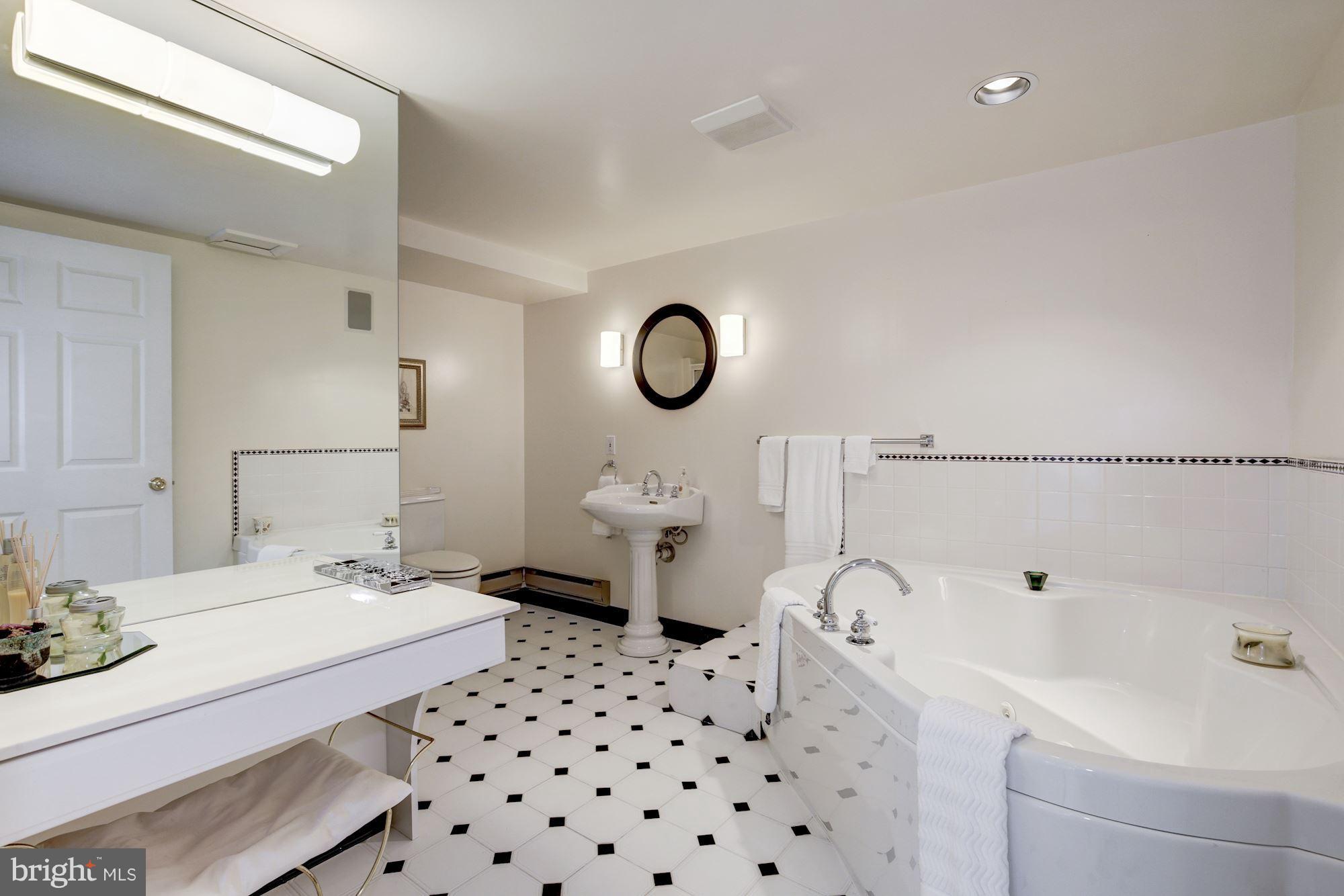 ORCHARD RIDGE - Residential