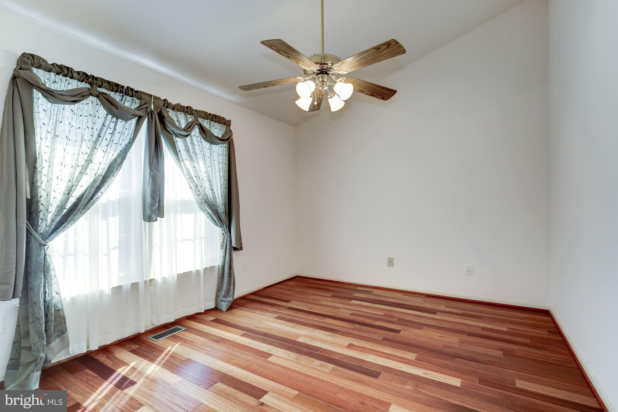 ORCHARD RIDGE - Residential