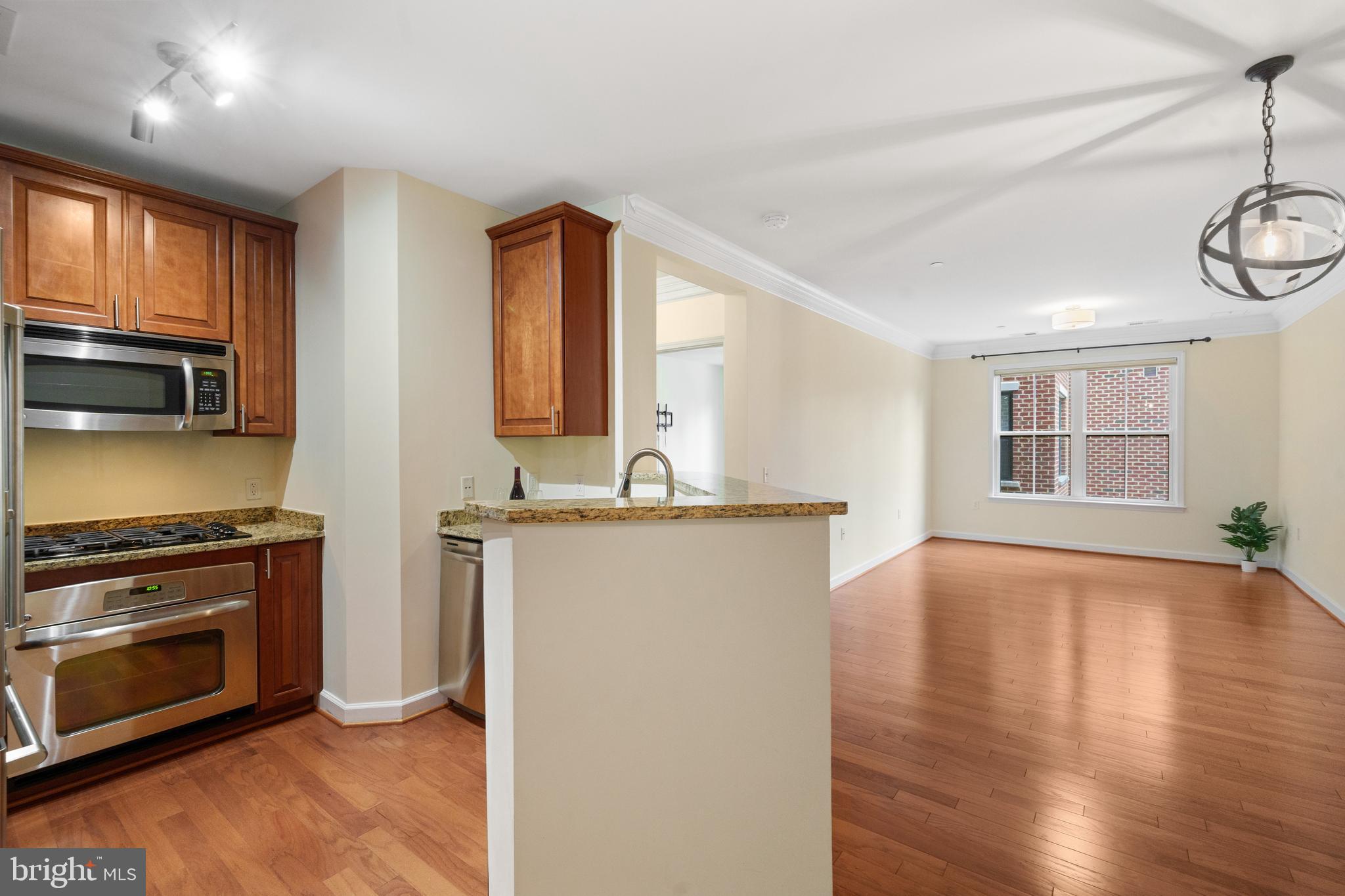 2101 N MONROE STREET 213