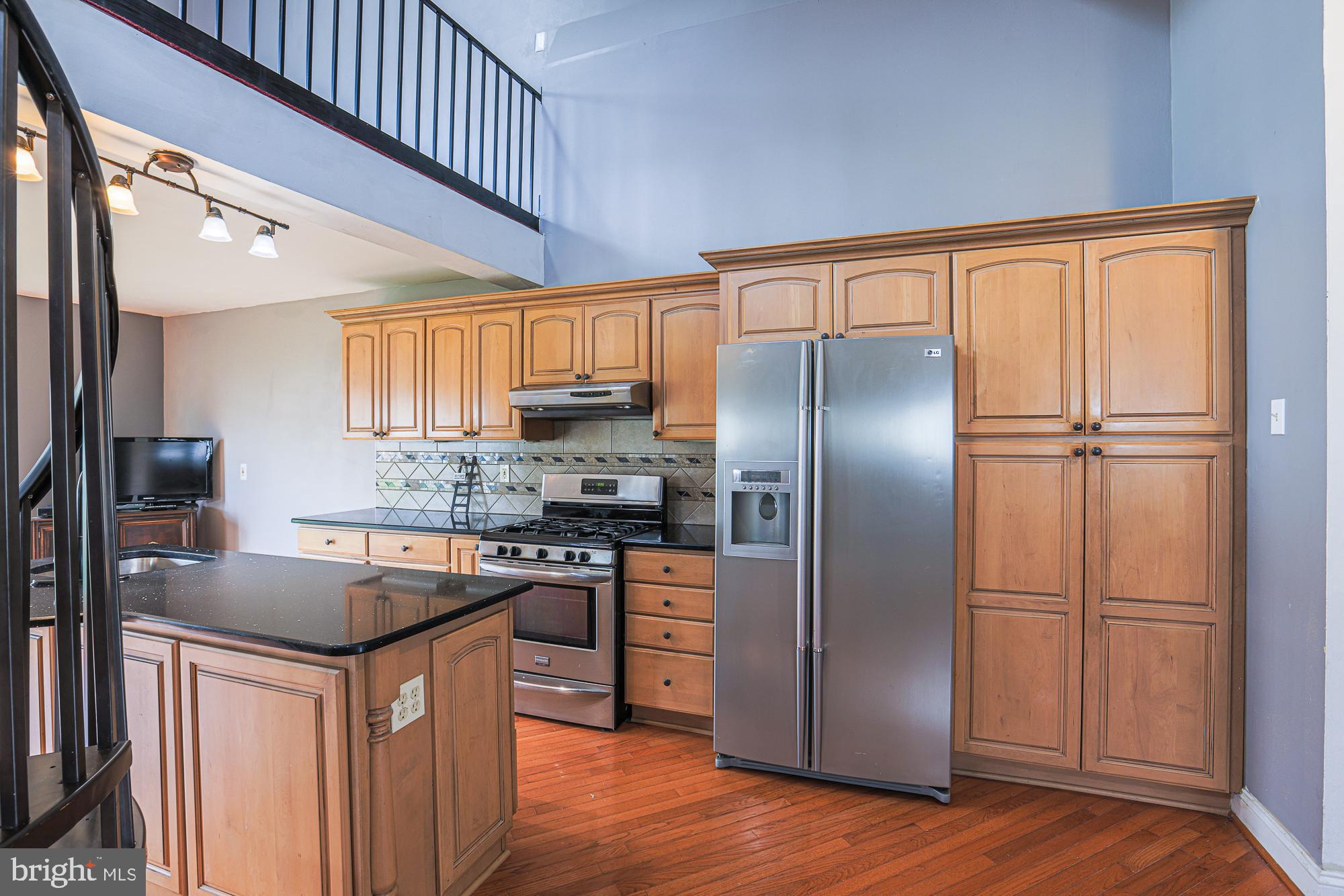 WILLIAMSBURG - Residential