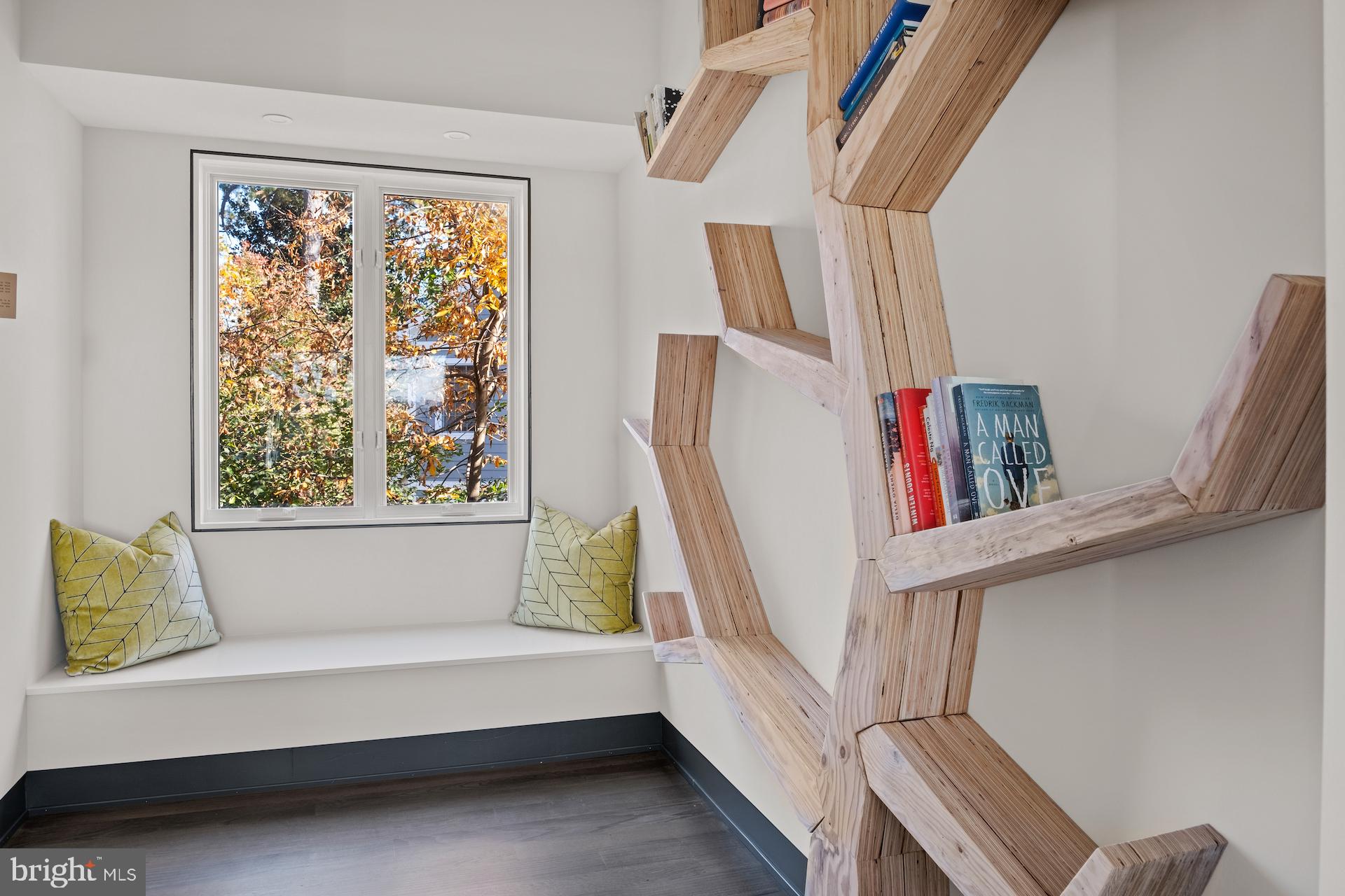 RUCKERS LANGLEY - Residential