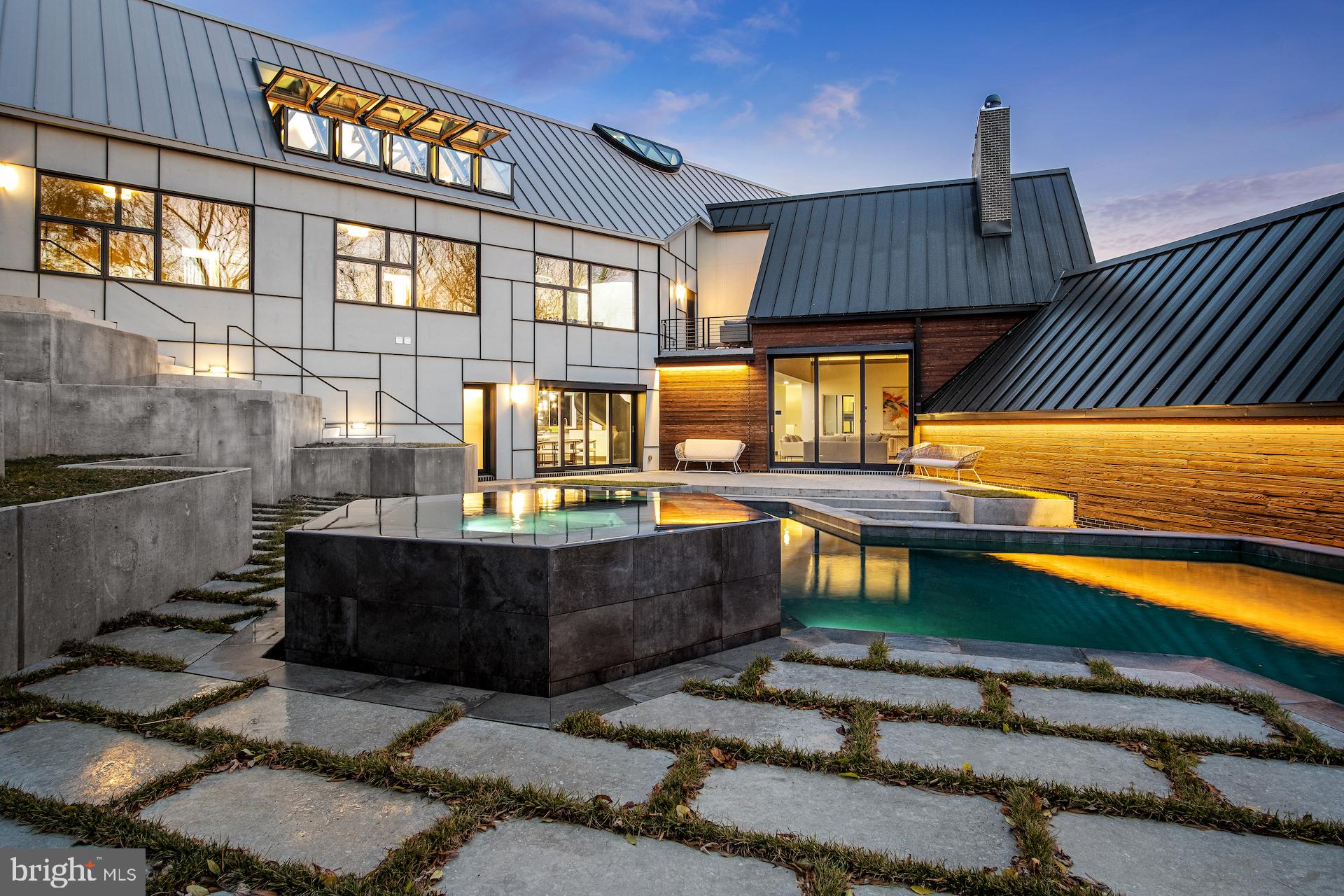 RUCKERS LANGLEY - Residential