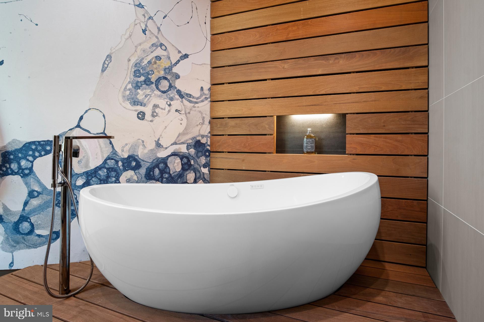 RUCKERS LANGLEY - Residential