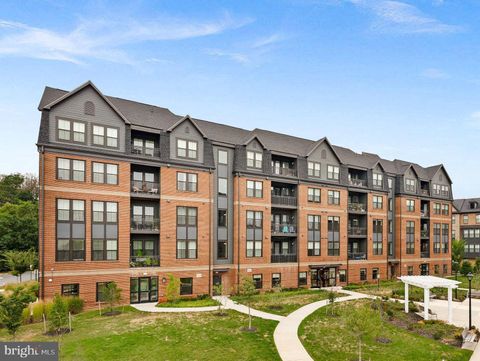 3925 FAIR RIDGE DRIVE 305 FAIRFAX VA 22033